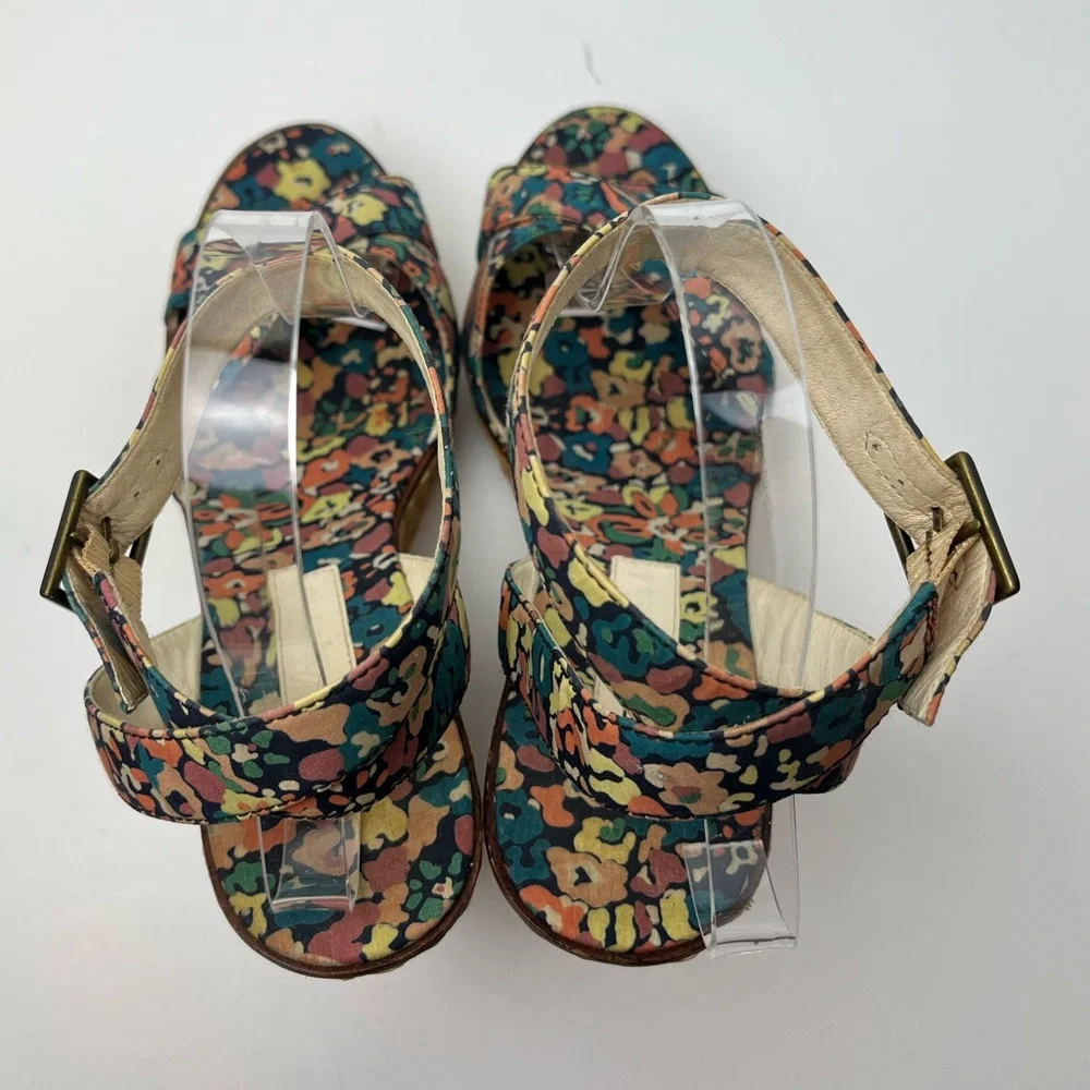 Marc Jacobs Vintage Floral Print Woven Platform Wedge Retro Sandals